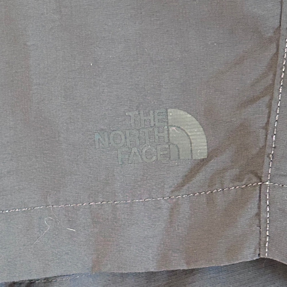 The North Face Mens Hiking Shorts Black Grey Size 36 Nylon Ripstop Cargo Utility - Picture 2 of 9